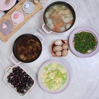 可能是火鍋、粥和豆腐的圖像