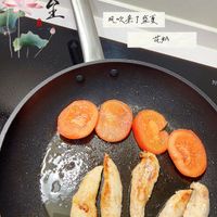 可能是豆腐和顯示的文字是「夏 夏 盛 至 风收来了盛頁 凡吹来 了盛頁 花奶」的圖像