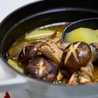 可能是豆腐和香菇的圖像