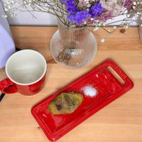 可能是‎顯示的文字是「 ‎ب STAUB STAUB‎ 」‎的圖像