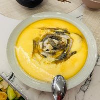 可能是鯷魚和粥的圖像