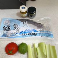可能是鯷魚、豆腐和文字的圖像