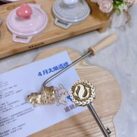 可能是木湯匙和文字的圖像