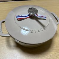 可能是鬆餅機和文字的圖像