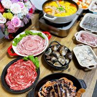 可能是起司火鍋、火鍋和文字的圖像