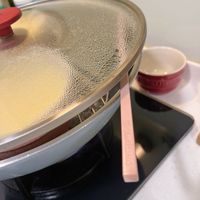 可能是木湯匙、粥和火鍋的圖像