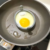 可能是蛋黃和水波蛋的圖像