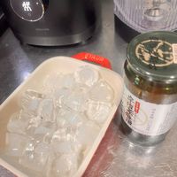 可能是泡茶器和文字的圖像