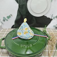 可能是顯示的文字是「 A0D SEUR STAUB 」的圖像