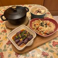 可能是豆腐、火鍋、香菇和文字的圖像