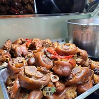 可能是顯示的文字是「信正 興 组號 n 」的圖像