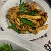 可能是香菇和義大利麵的圖像