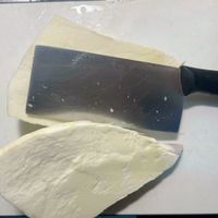 可能是豆腐和刀的圖像