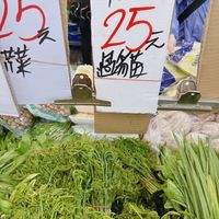 可能是 1 人和文字的圖像