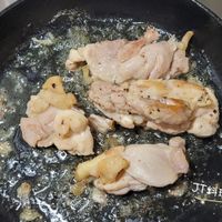 可能是食物和文字的圖像