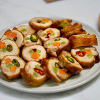 可能是壽司和豆腐的圖像