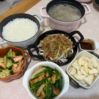 可能是火鍋、豆腐和文字的圖像