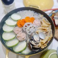 可能是豆腐、麵和火鍋的圖像