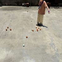 可能是 1 人和小孩的圖像