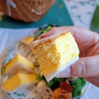 可能是蛋黃、戚風蛋糕、豆腐和顯示的文字是「楊太太厨房烘焙筆記」的圖像
