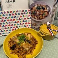 可能是拉麵、炒麵、炒飯、豆腐和文字的圖像