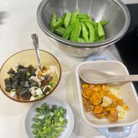 可能是拉麵、豆腐和文字的圖像