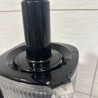 可能是泡茶器和研磨機的圖像