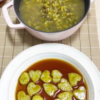 可能是粥和顯示的文字是「 ύ. 」的圖像