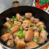 可能是燉小牛膝的圖像