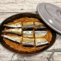 可能是鯷魚的圖像