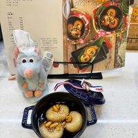 可能是大象、豆腐、港式點心和文字的圖像