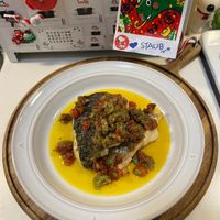 可能是顯示的文字是「 staup. stau 50Yearsol Flavor Flavor9Love Love poBAий staub -00 STAUB * 3. 0 A S 注宝潮 1 」的圖像
