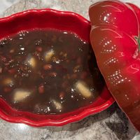 可能是焗豆和甜點的圖像