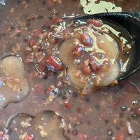 可能是焗豆、粥和甜點的圖像