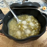 可能是甜點、粥和龍眼的圖像