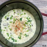 可能是水波蛋和粥的圖像