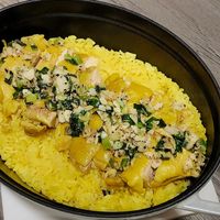 可能是燉小牛膝和西班牙大鍋飯的圖像