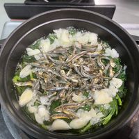 可能是鯷魚的圖像