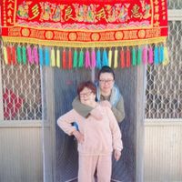 可能是 1 人和小孩的圖像