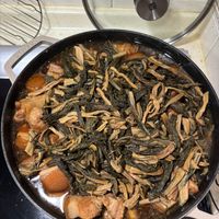 可能是綠葉甘藍的圖像