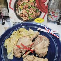 可能是義大利麵、拉麵和文字的圖像