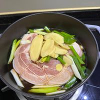 可能是燉小牛膝的圖像