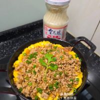 可能是拉麵、炒飯、豆腐和文字的圖像