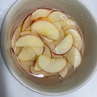 可能是水果塔和蘋果的圖像