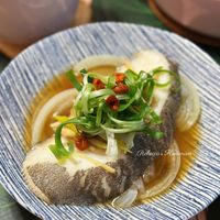 可能是顯示的文字是「 Rebeccas Hedonism RebeccasHedenism Hedo nism 」的圖像