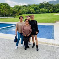 可能是 3 個人的圖像