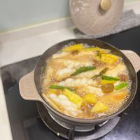 可能是火鍋和拉麵的圖像