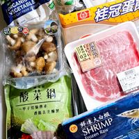 可能是香菇、豆腐、火鍋和文字的圖像