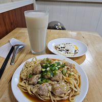 可能是拉麵和義大利麵的圖像