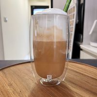 可能是咖啡和咖啡杯的圖像